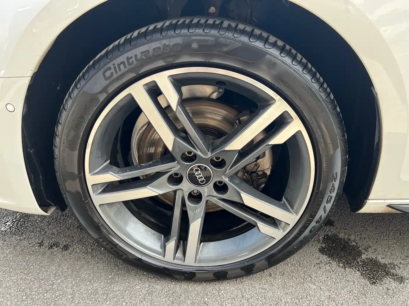 Audi A4L 2023 40 TFSI Luxury Sport фото 4