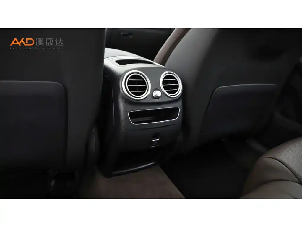 Mercedes-Benz GLC 2021 GLC 260 L 4MATIC Sporty фото 9