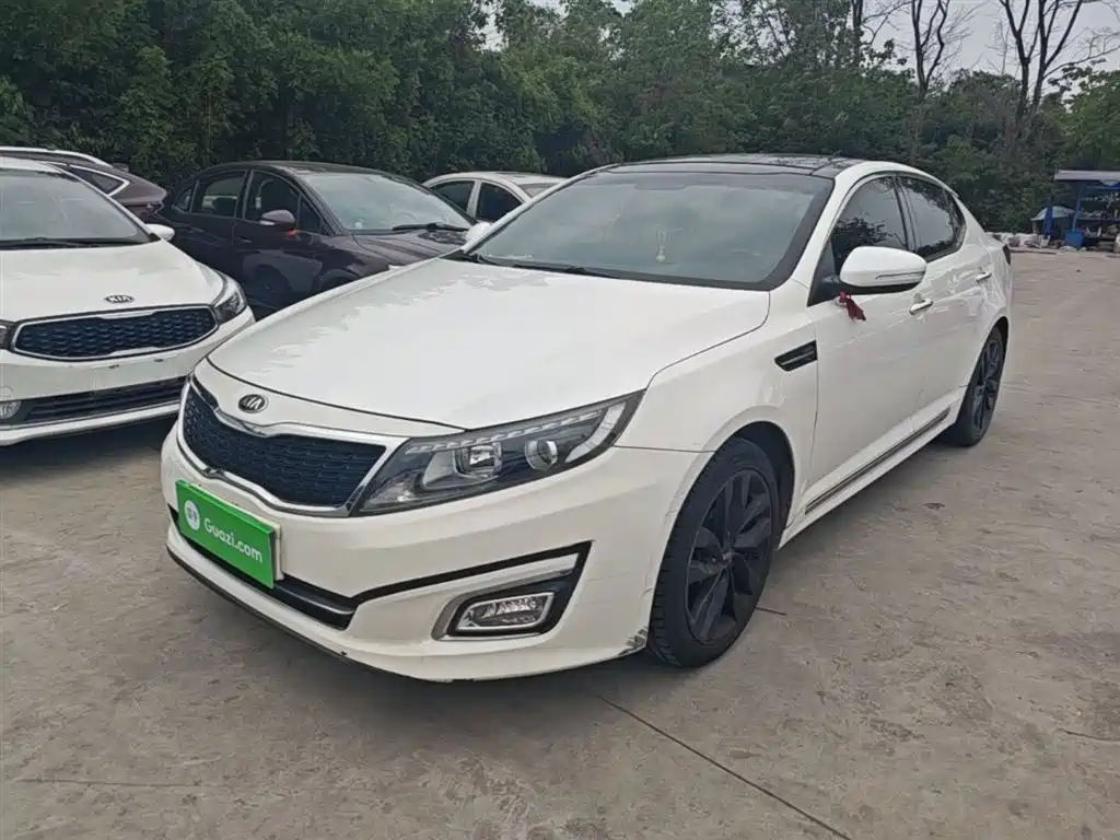 Kia K5 2015 2.0L Automatic LUX фото 2