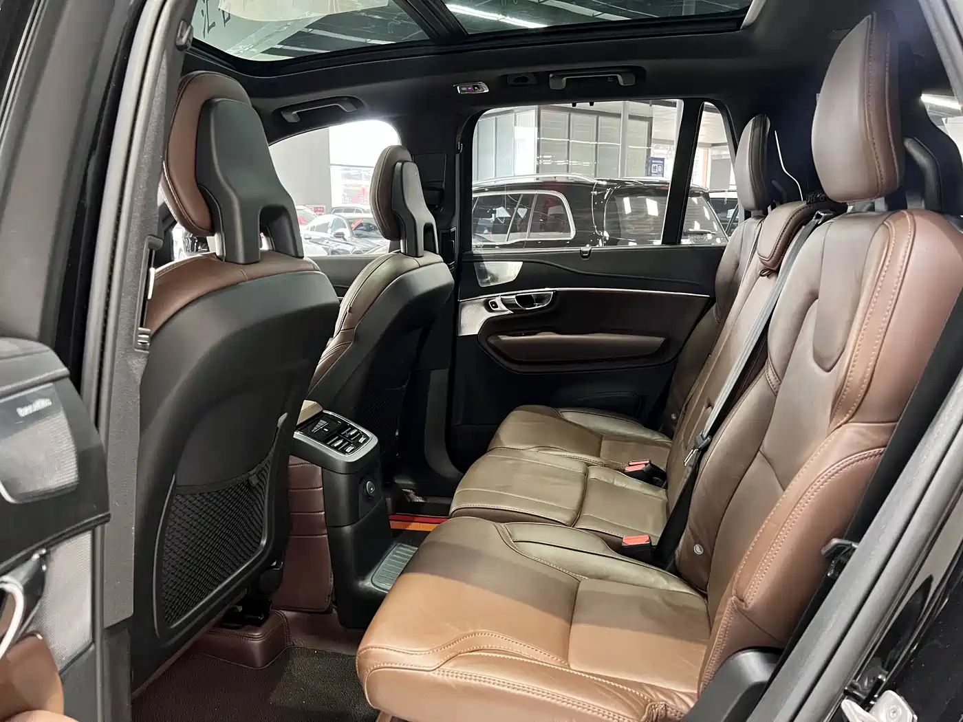 VOLVO XC90 PLUG-IN HYBRID