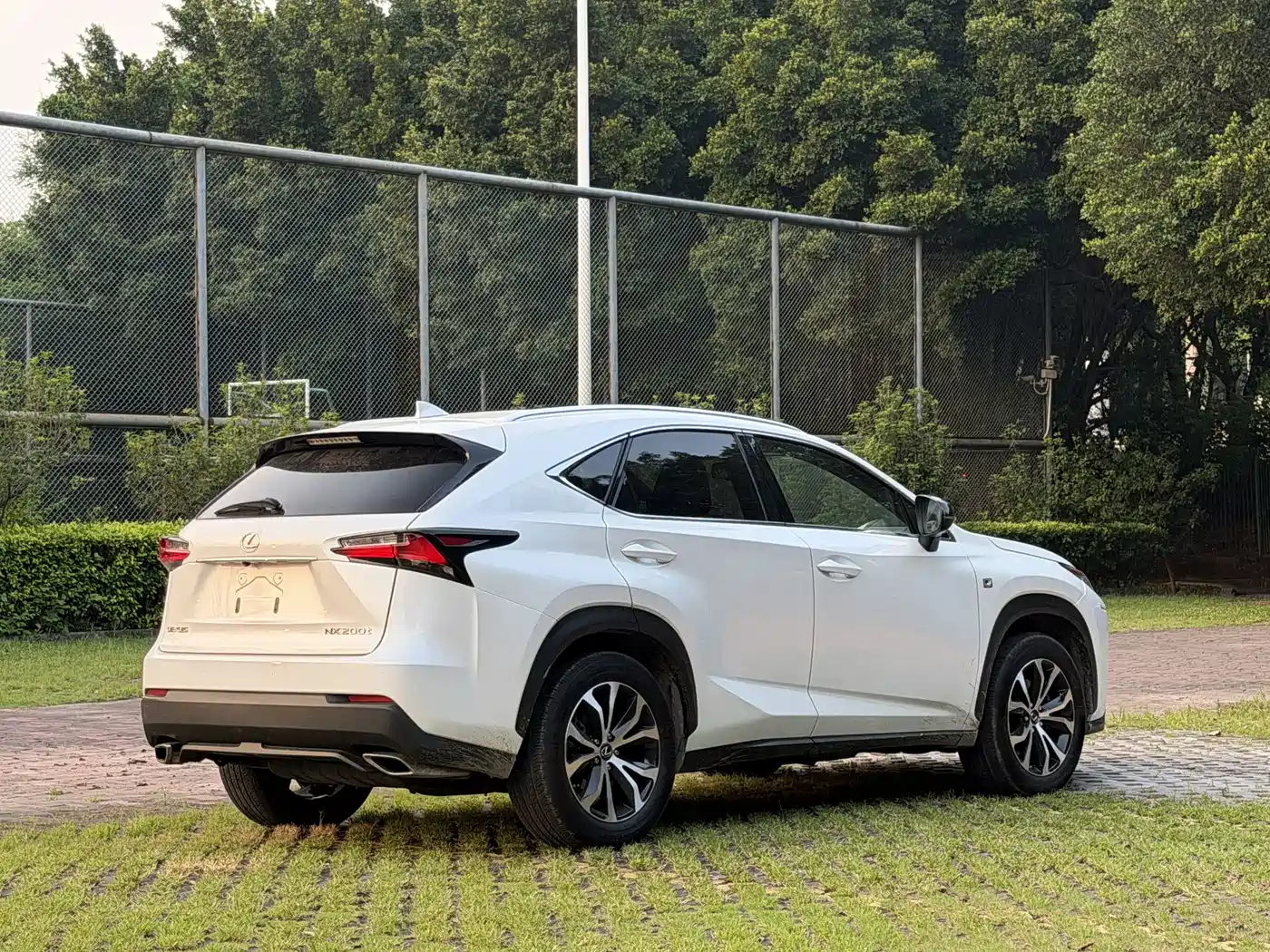 Фото 4 - Lexus NX
