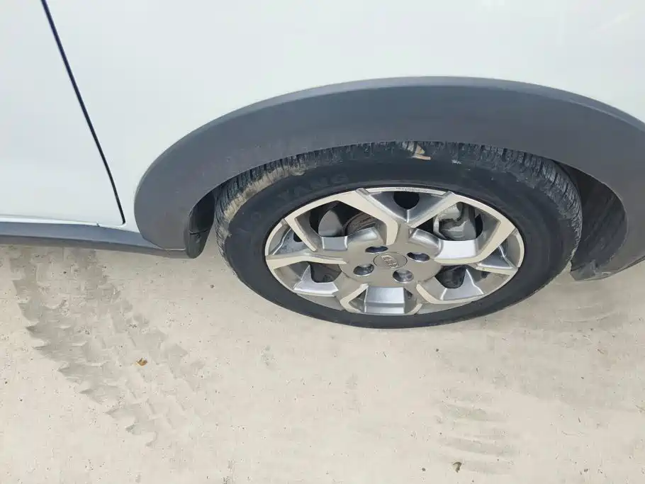 Geely Yuanjing X1 2018 2017 1.3L Auto Player Edition