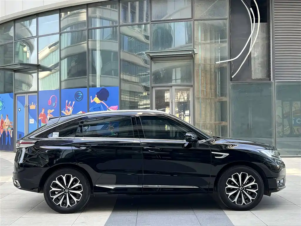 HONDA UR-V