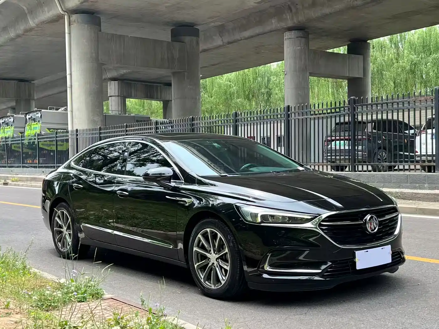 BUICK LACROSSE