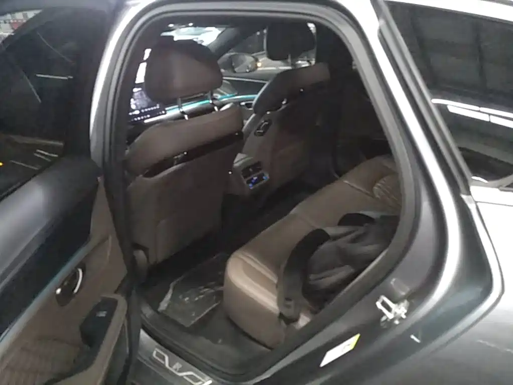 BYD Han 2024 Model DM-i Glory Edition 121KM Premium Type фото 17