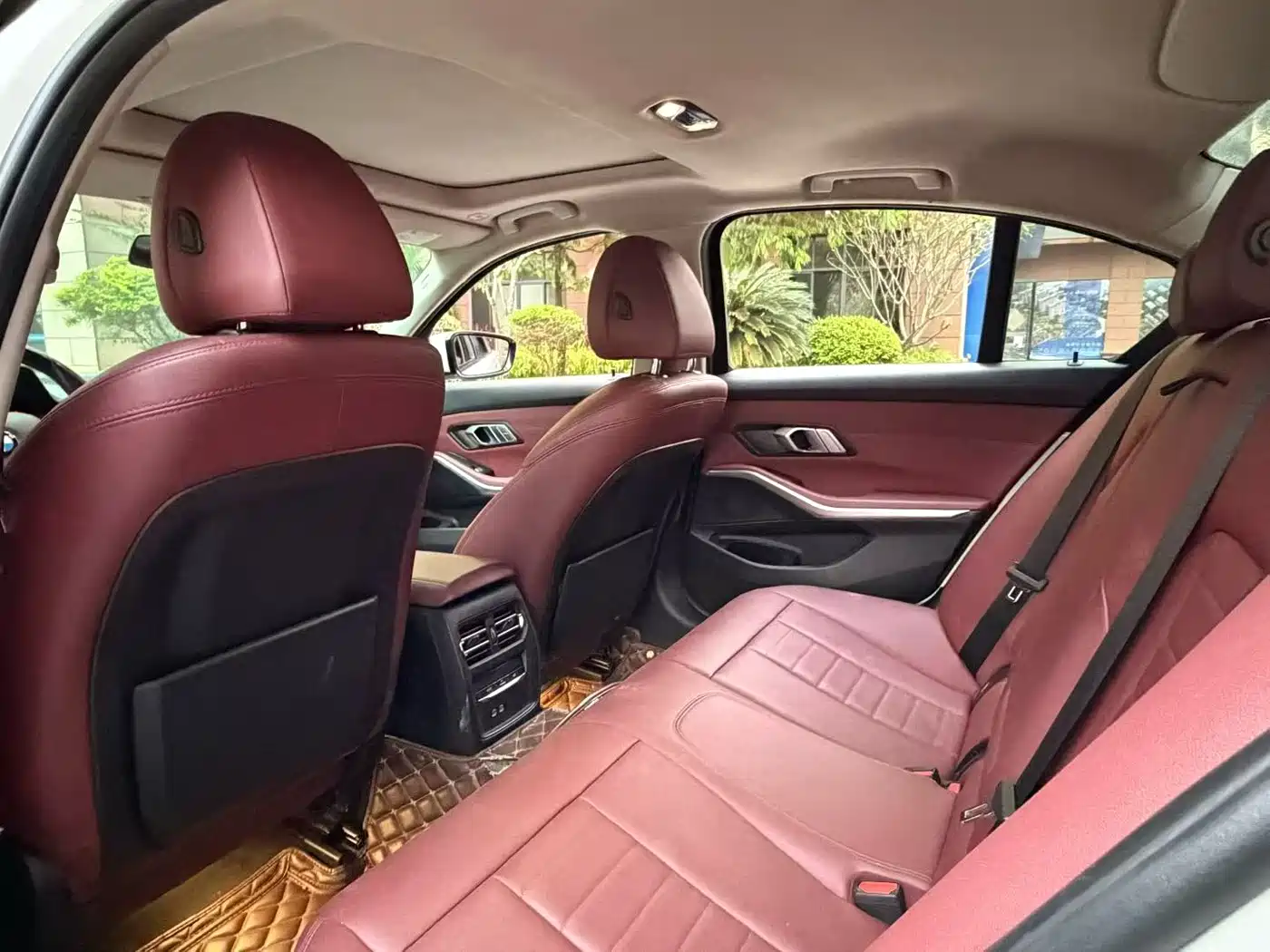 BMW 3 Series 2021 320i Sport Package фото 5