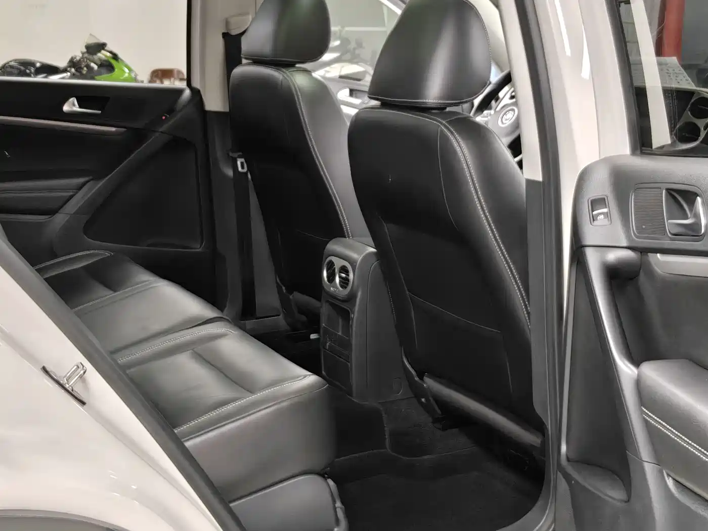 Volkswagen Tiguan 2017 300TSI Automatic 2WD Silk Road Fashion Edition фото 12
