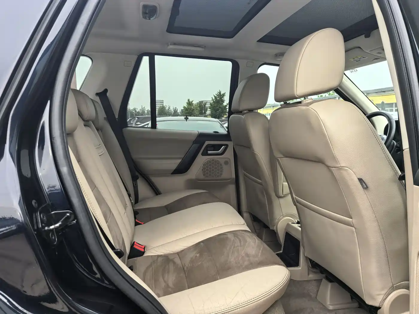 Land Rover Freelander 2 2011 3.2L i6 SE Petrol фото 6