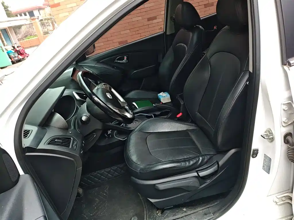 Hyundai Beijing Hyundai ix35 2015 2.0L Automatic 2WD Smart Type China IV фото 7