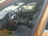 Photo 11 - Porsche Macan