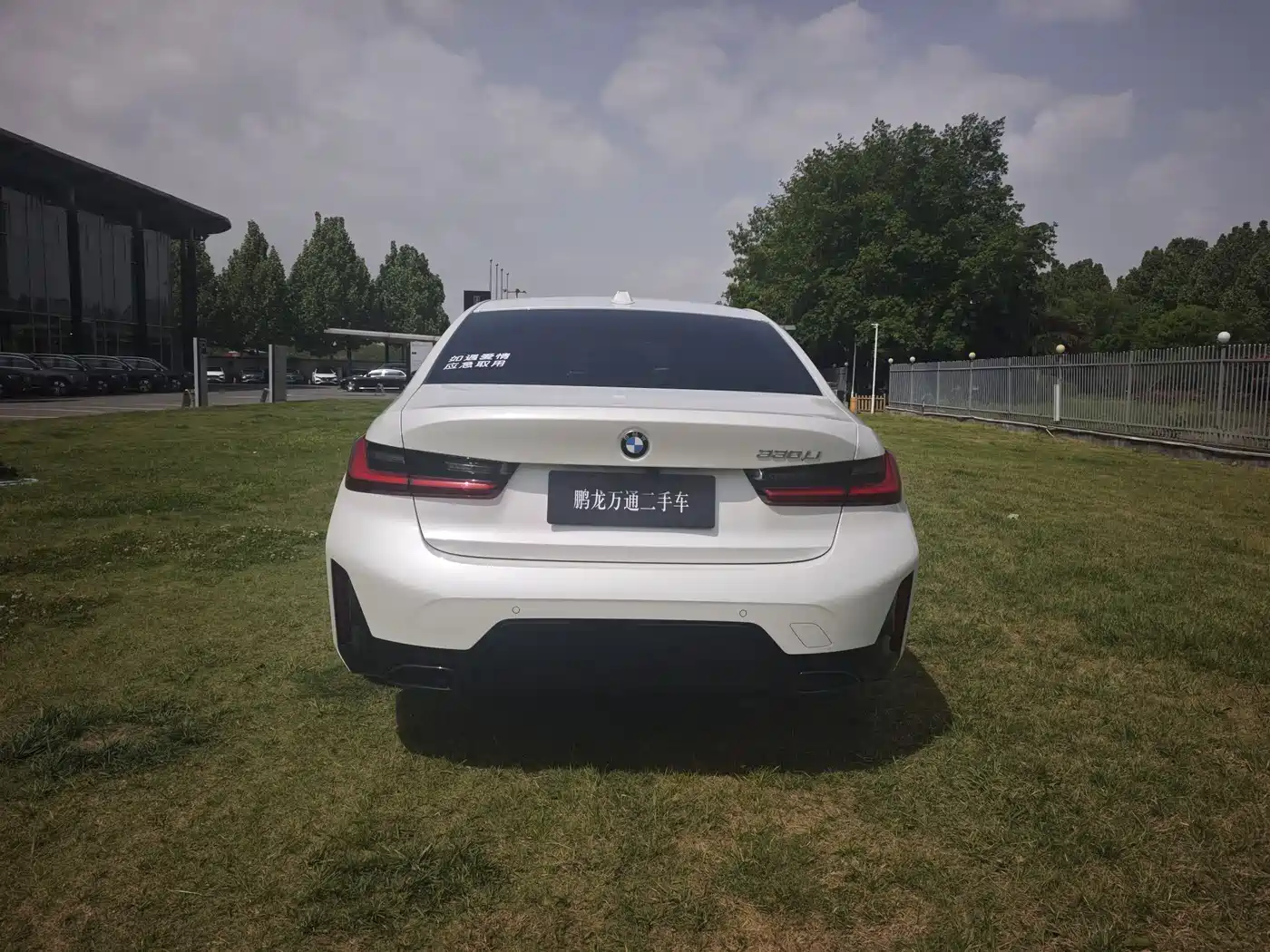 BMW 3-SERIES
