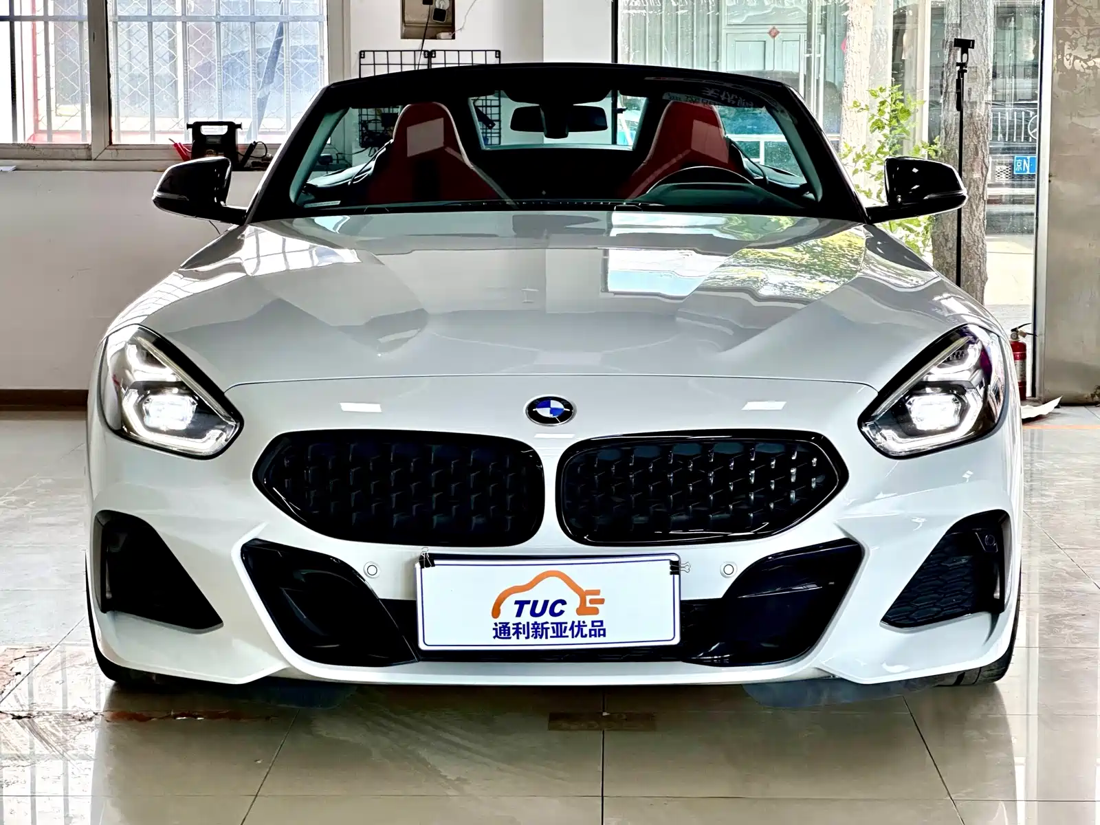 Photo 2 - BMW Z4