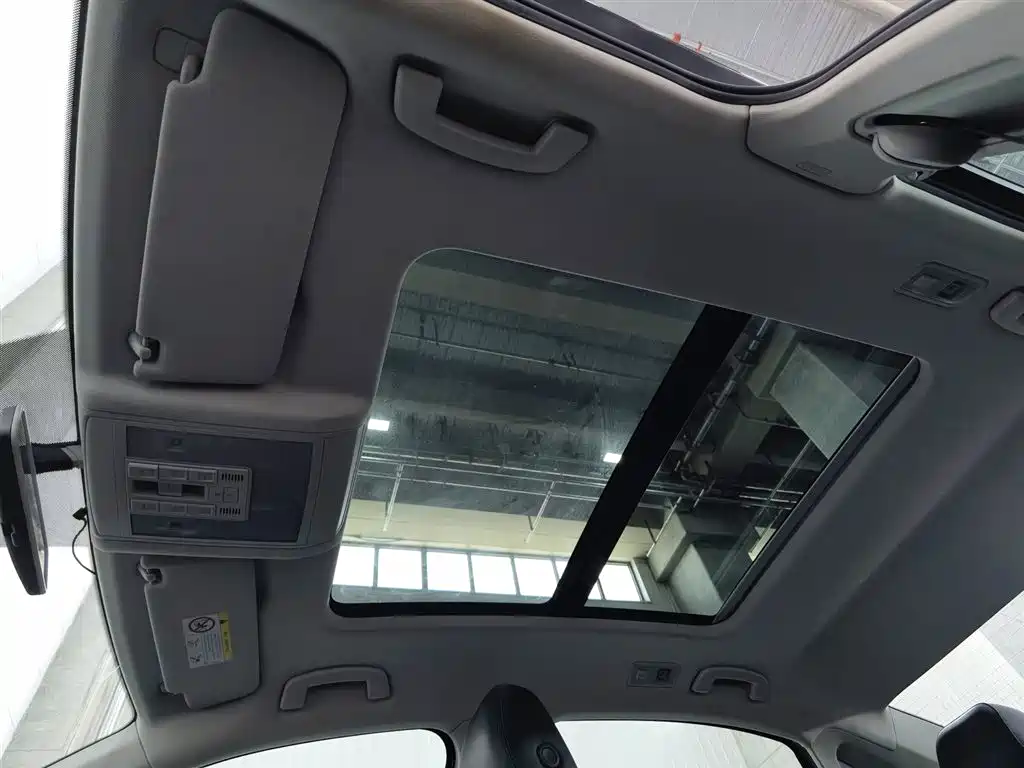 Volkswagen Passat 2019 330TSI Elite Version China VI фото 14