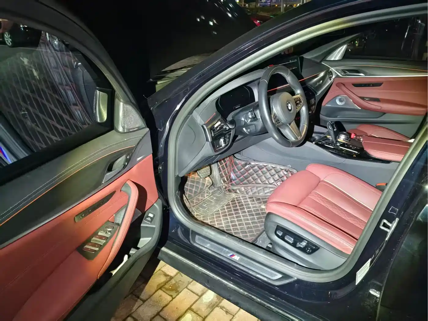 Photo 5 - BMW 5 Series