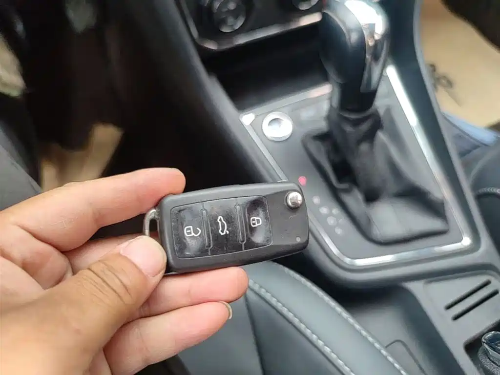 Volkswagen Lavida 2017 230TSI DSG Comfort Edition фото 9