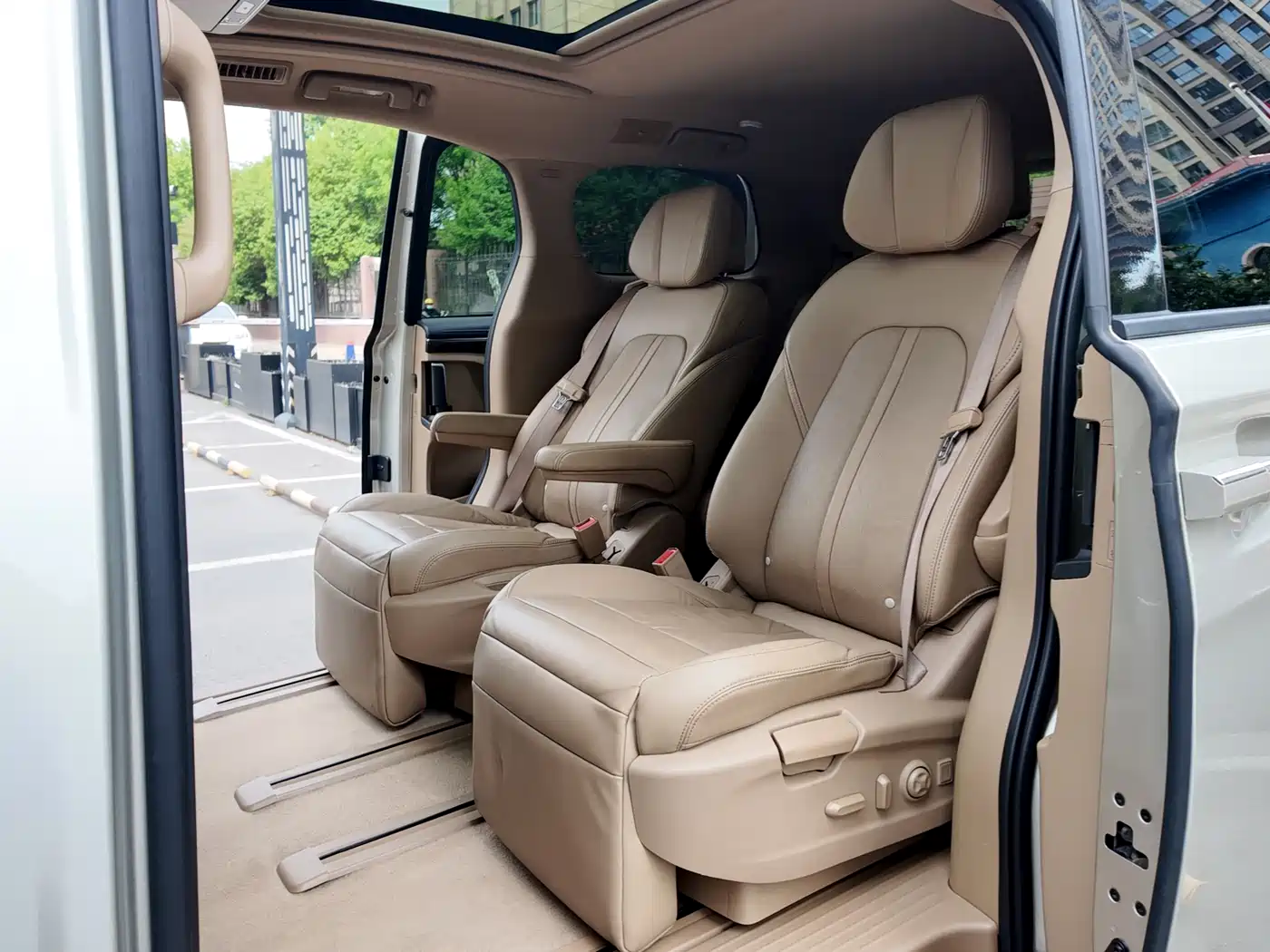 Buick GL8 2018 ES 28T Flagship Type China VI фото 10