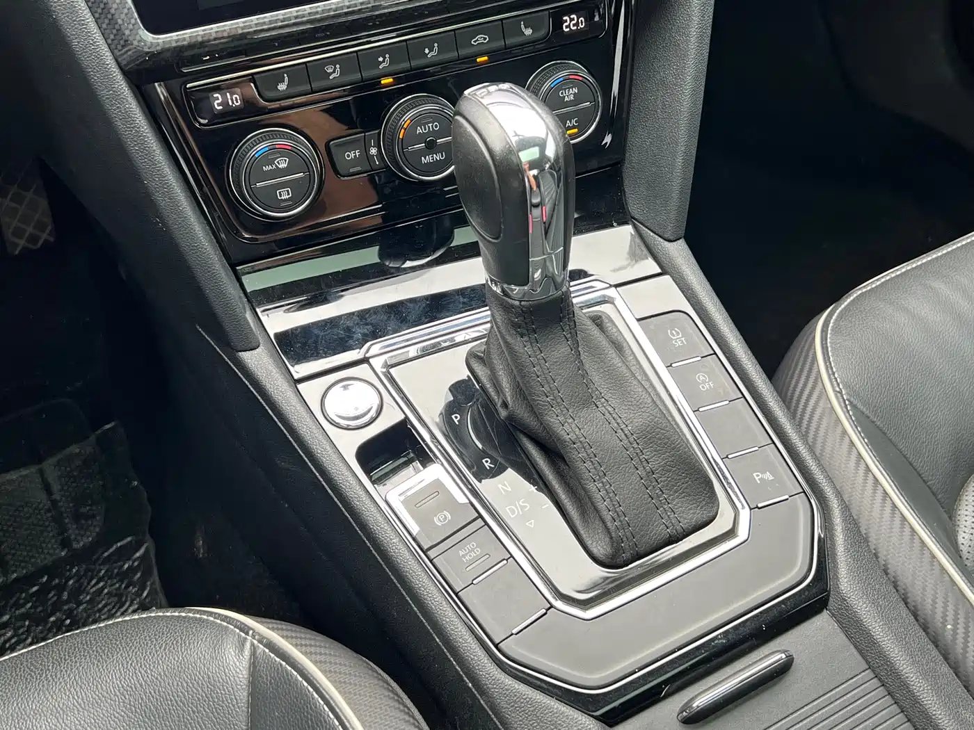 Volkswagen Lamando 2019 280TSI DSG Luxury Edition China V фото 7
