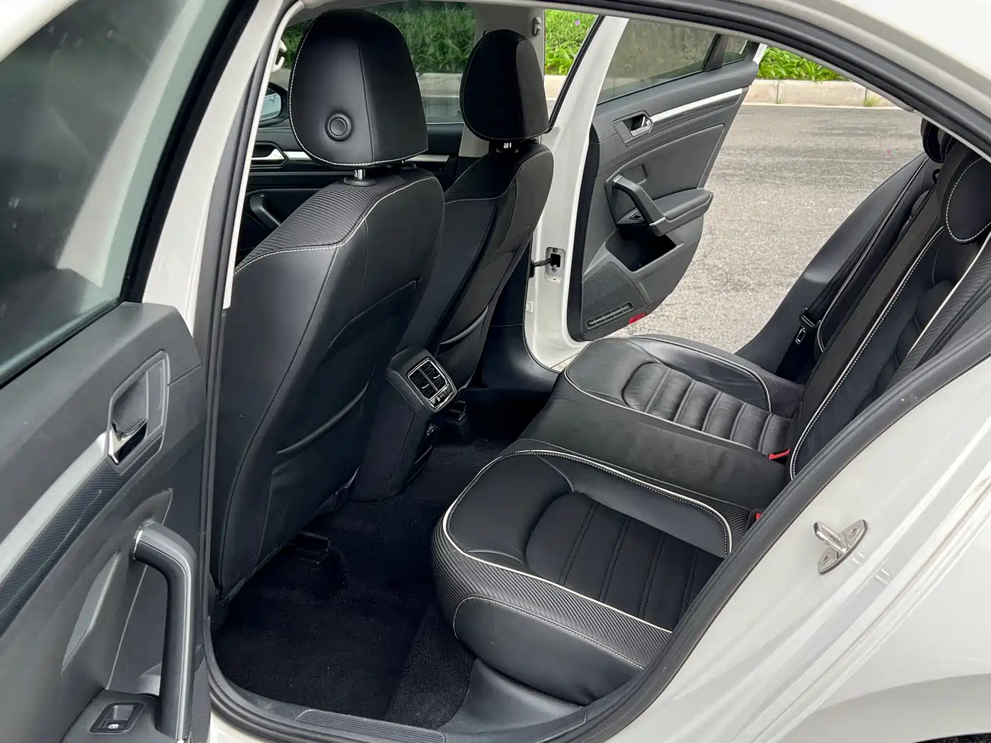 Volkswagen Lamando 2019 280TSI DSG Luxury Edition China V фото 12