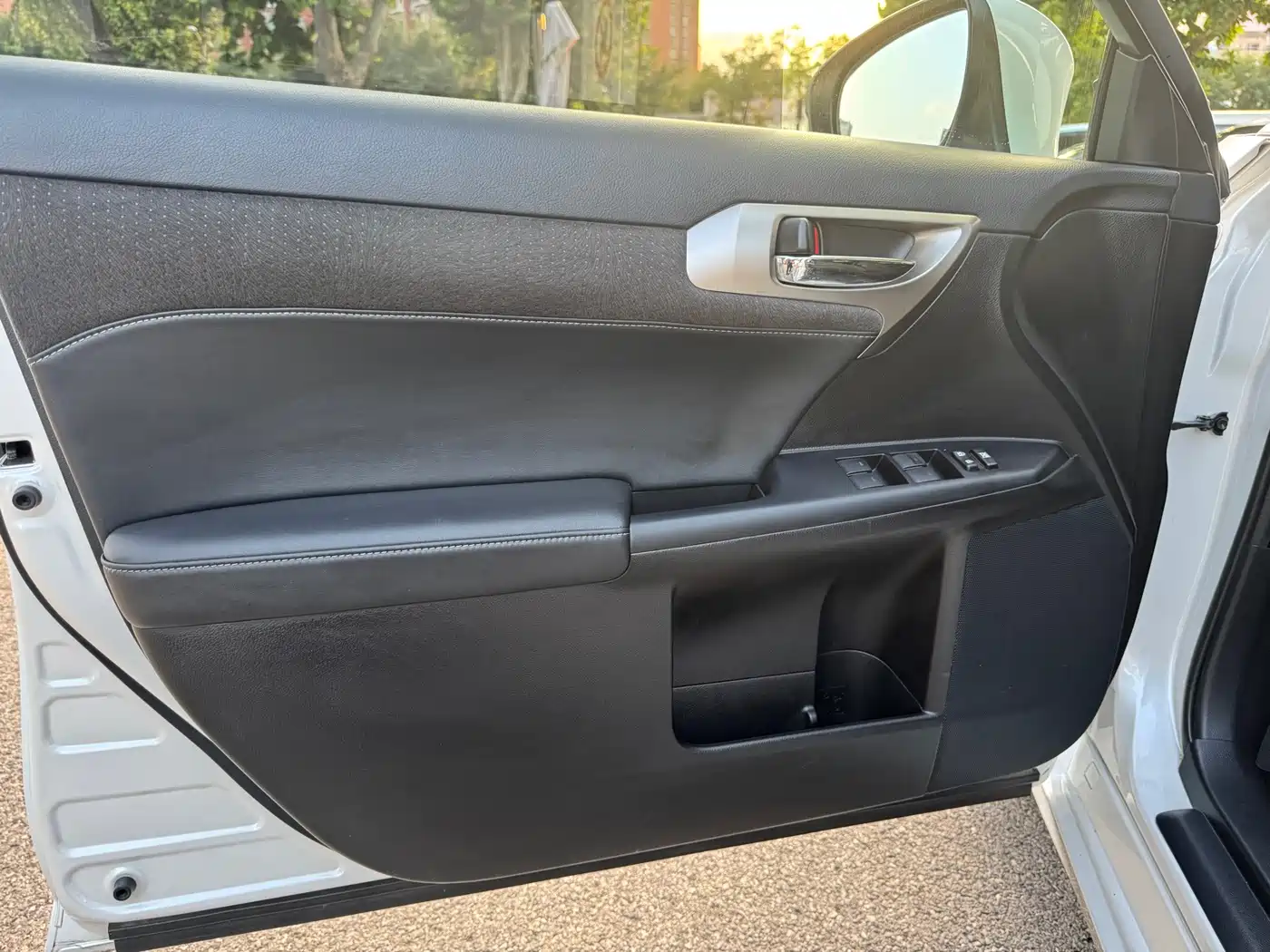 Lexus CT 2016 2014 CT200h Comfort Monochrome