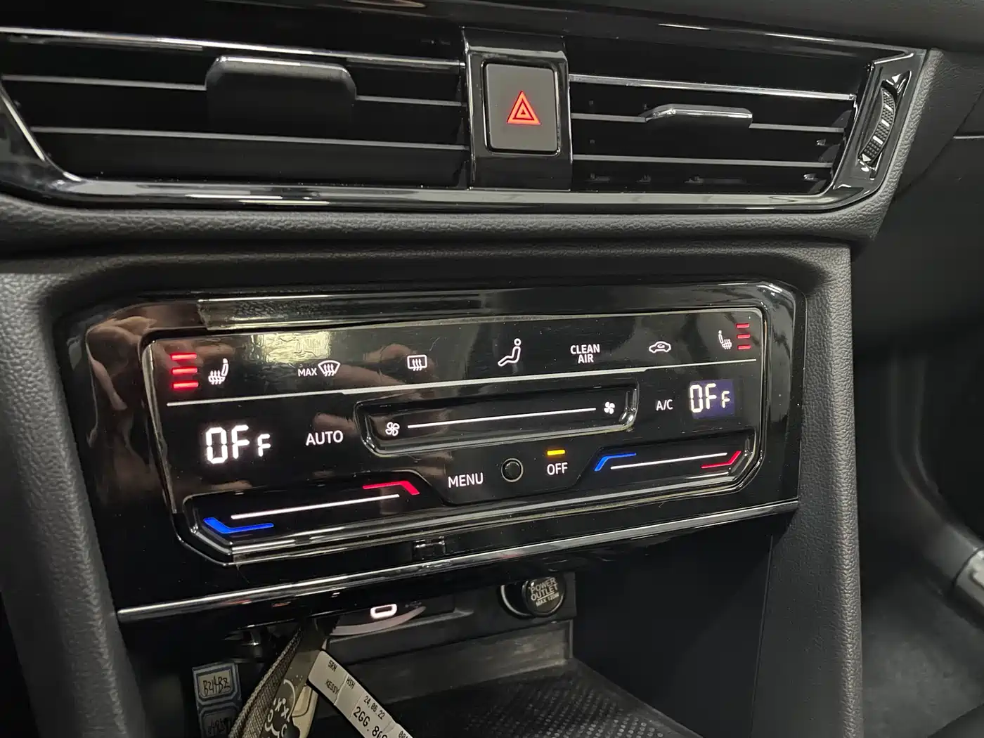 Volkswagen Tharu 2022 280TSI FWD Luxury Edition фото 14