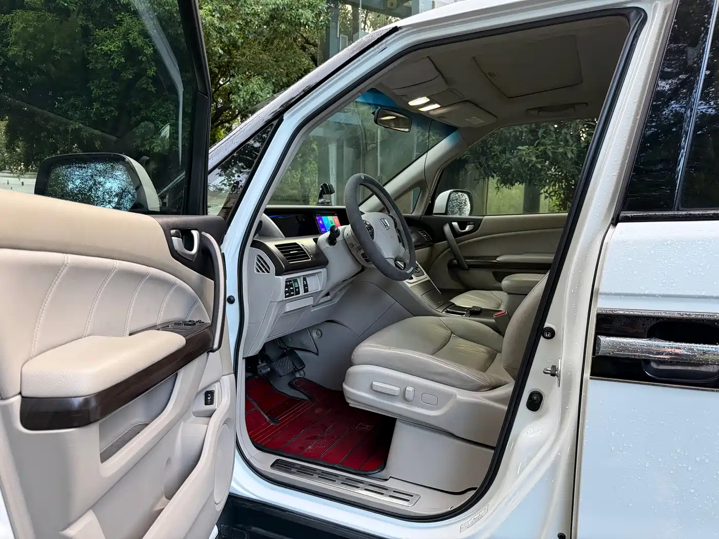 Фото 6 - Honda Elysion