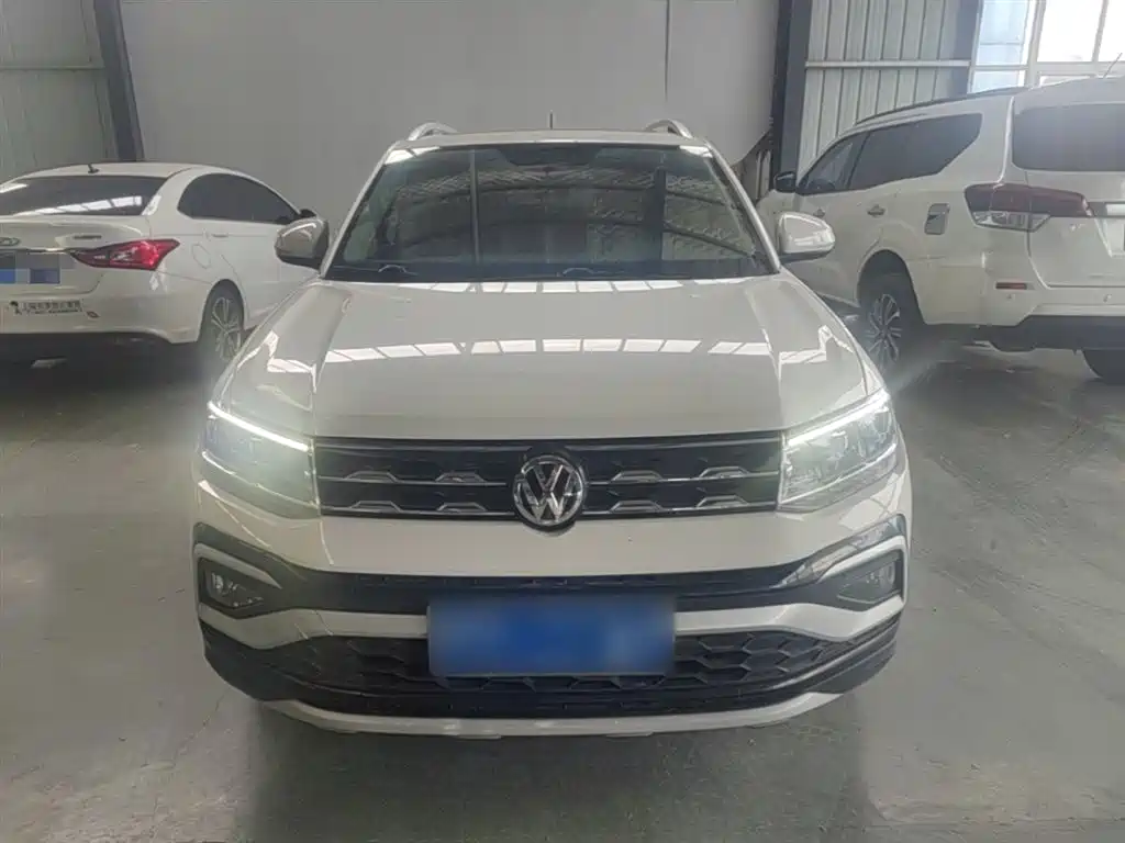 Volkswagen T-Cross 2019 1.5L Automatic Comfort Edition фото 3