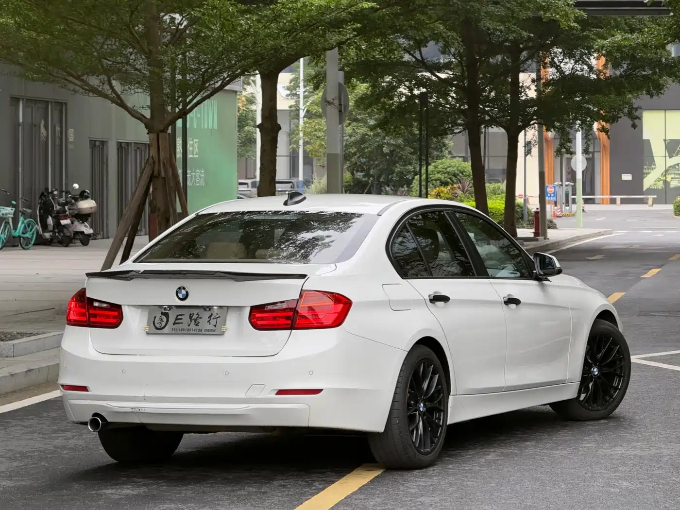 BMW 3 Series 2015 320i Fashion фото 25