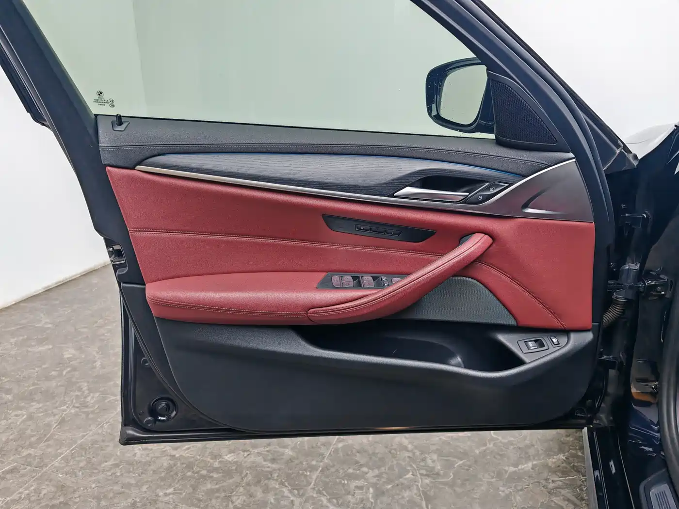 BMW 5 SERIES NEW ENERGY