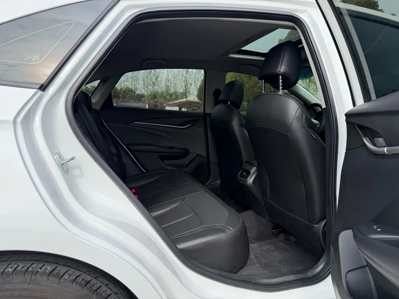 Buick Excelle 2019 18T Auto Connected Elite China VI фото 11