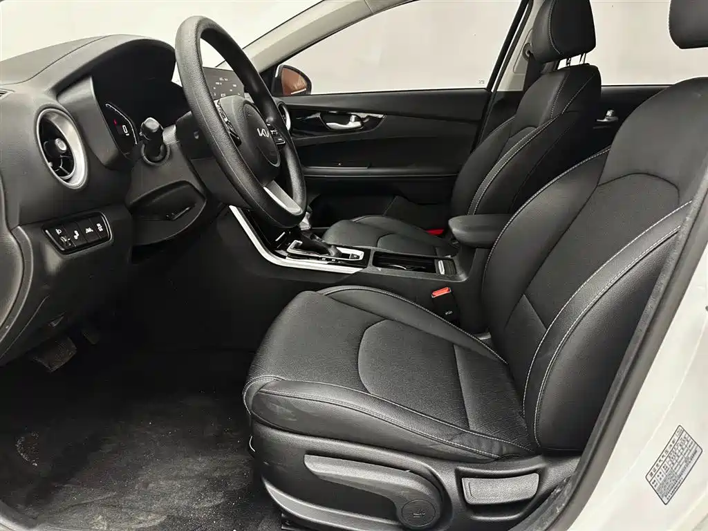 Kia K3 2021 1.5L CVT Refreshed Edition фото 19