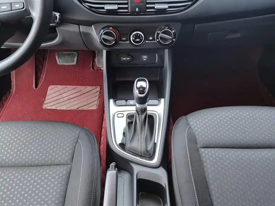 Hyundai Elantra 2020 1.6L Auto GL Pleasing Edition фото 16