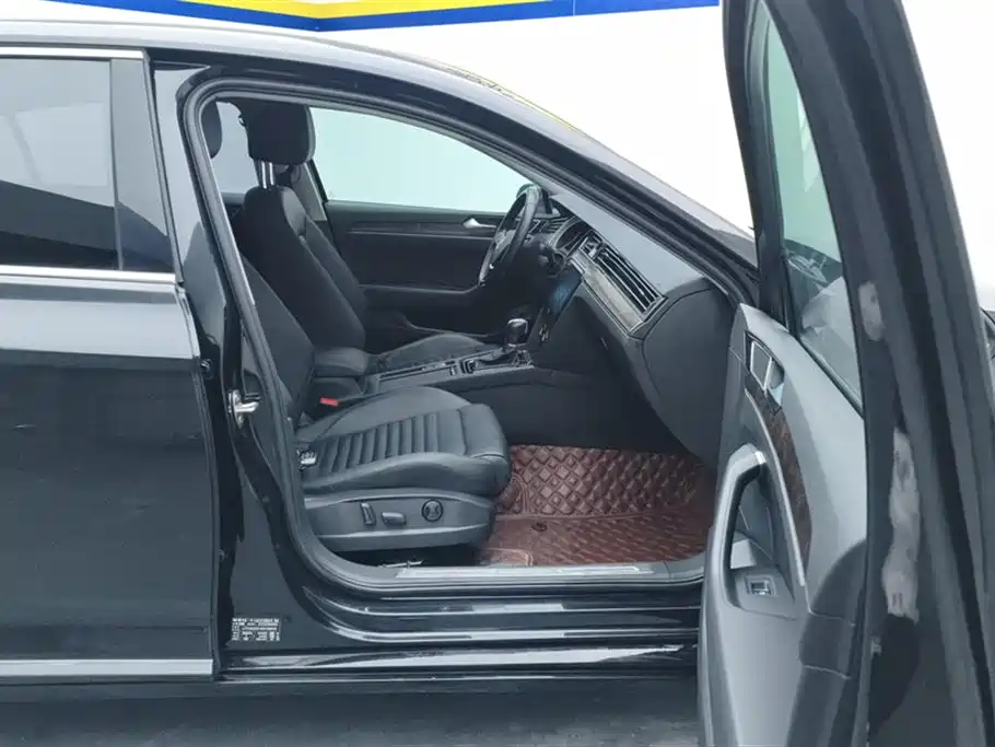 Volkswagen Magotan 2019 330TSI DSG Leading China VI фото 8