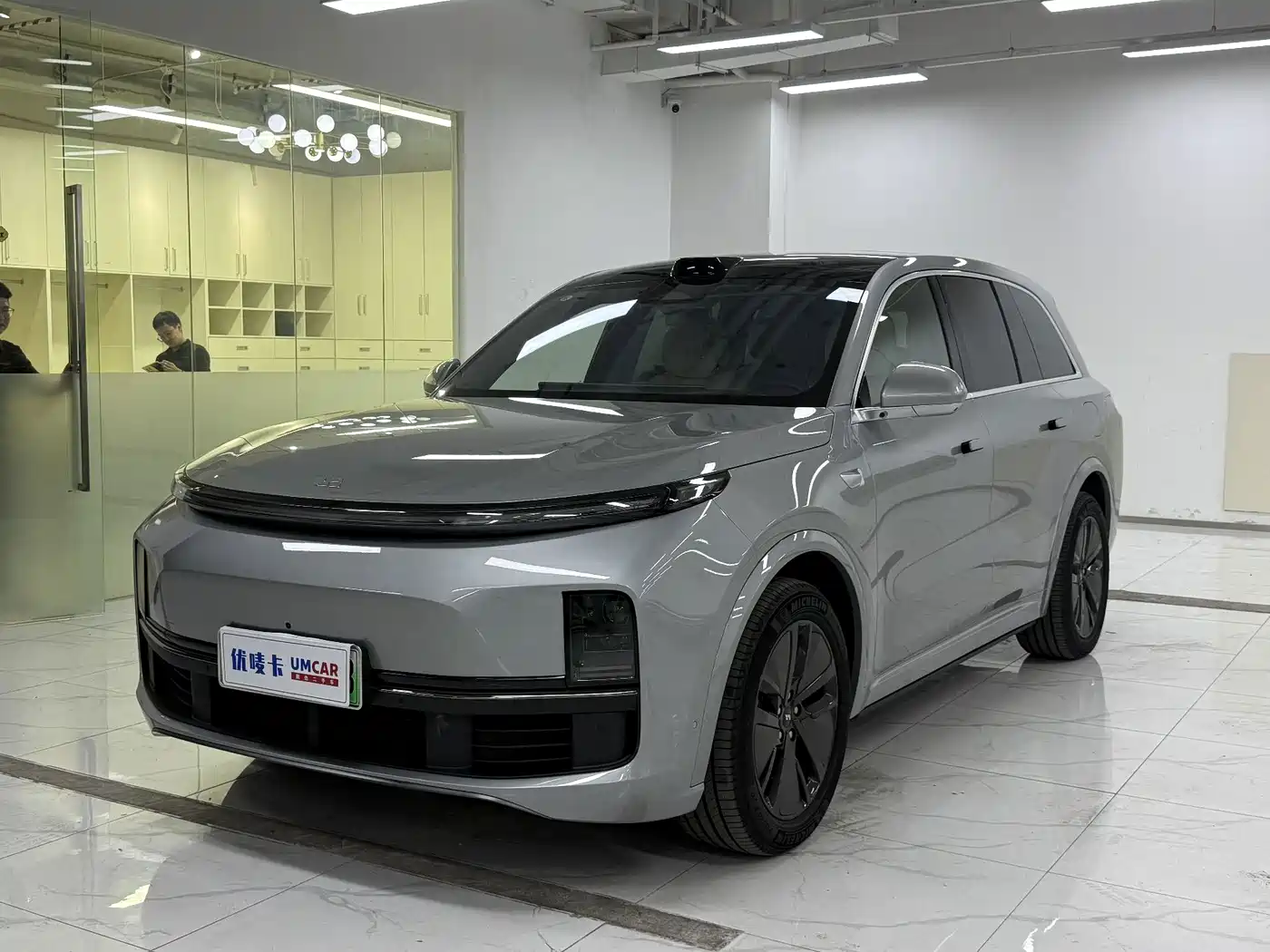 Li Auto L8 2024