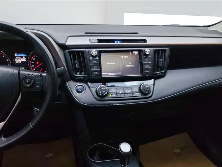 Toyota RAV4 Rongfang 2016 2.0L CVT 2WD Smart (China V) фото 13