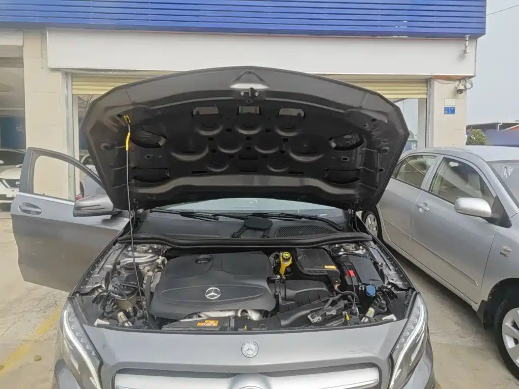 Mercedes-Benz GLA 2015 2015 GLA 200 Fashion