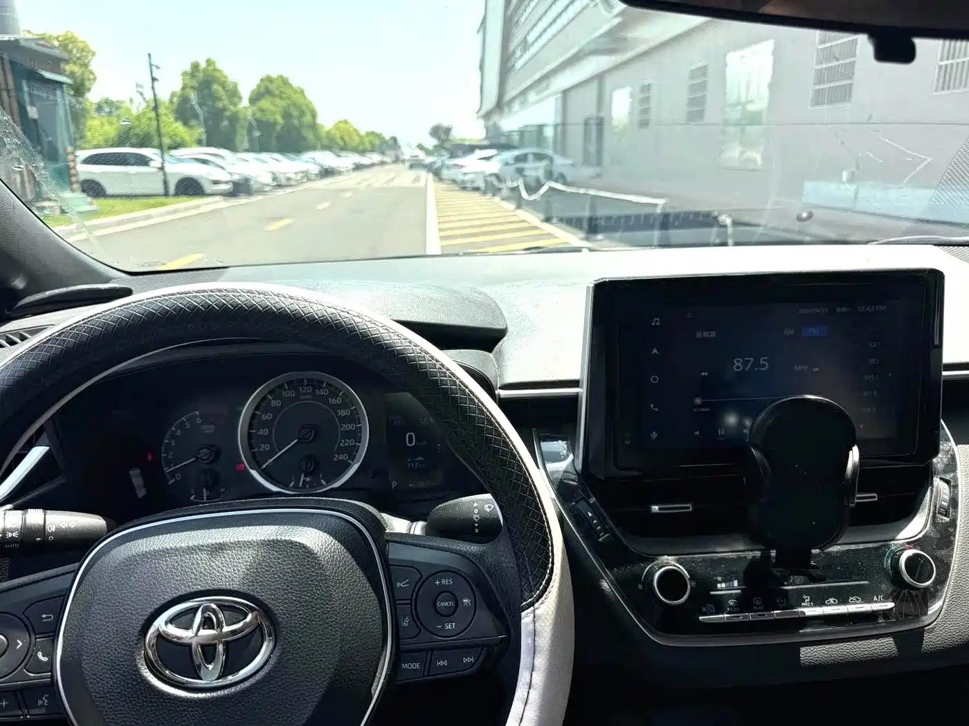 Toyota Levin 2021 185T CVT Luxury Edition фото 7