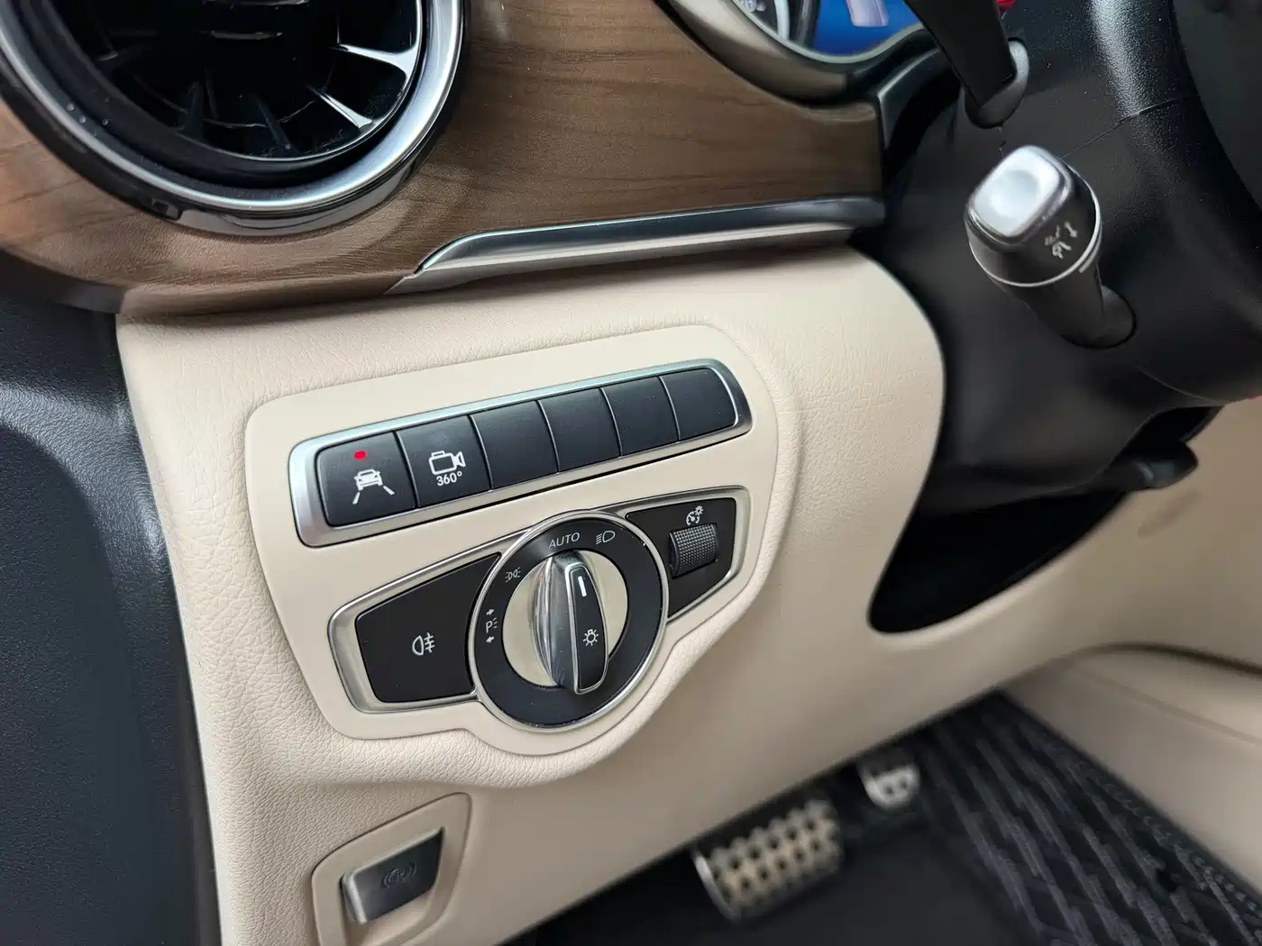 Mercedes-Benz V-Class 2024 2022 V 260 L Long Wheelbase Luxury Edition