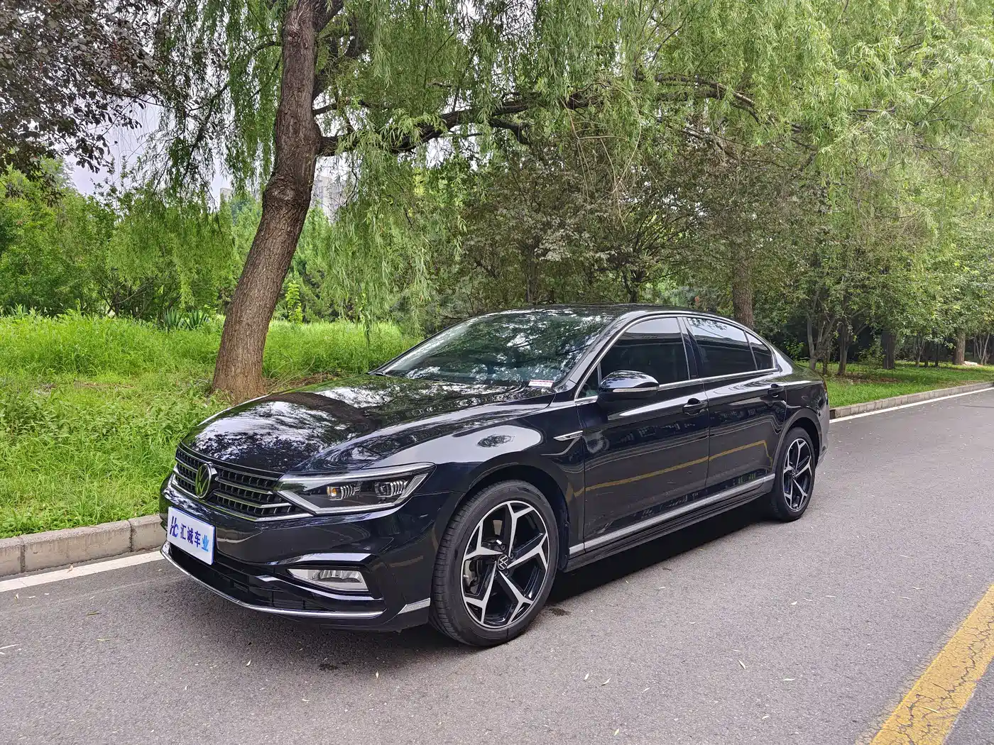 Volkswagen Magotan 2023 Model 2 Million Commemorative Edition 330TSI DSG Luxury