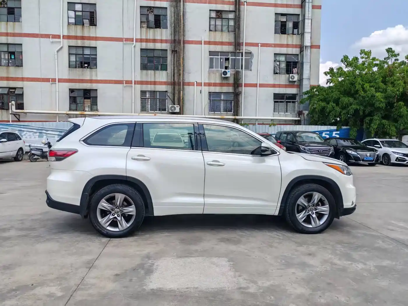 Toyota Highlander 2015 2.0T AWD Luxury Edition 7-seater фото 8
