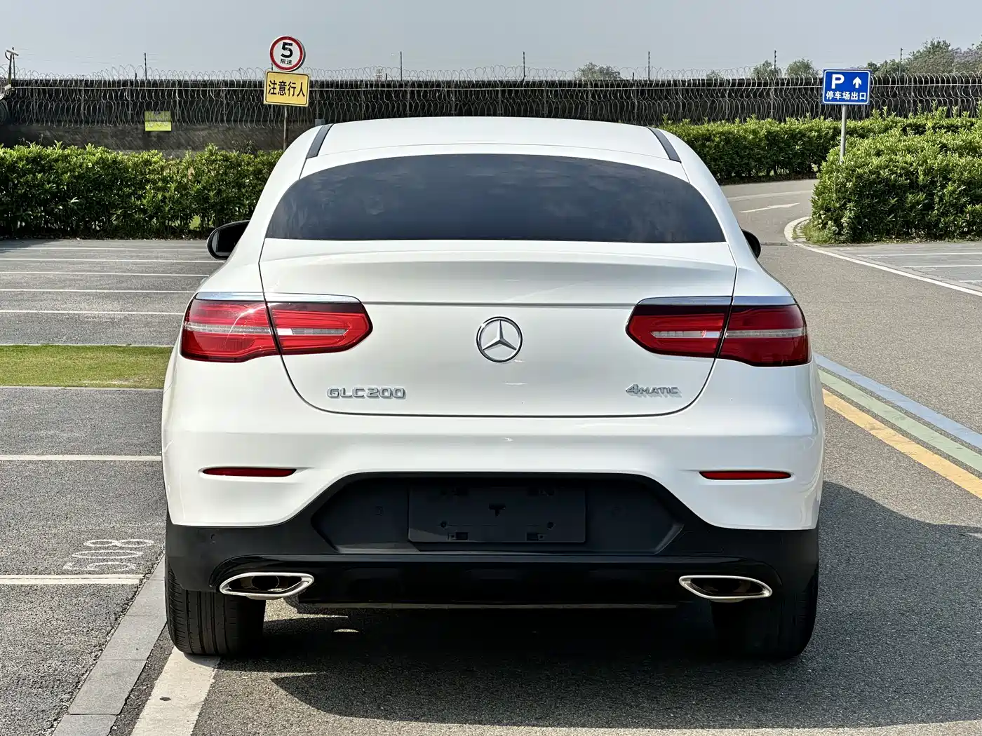 Mercedes-Benz GLC Coupe 2019 GLC 200 4MATIC Coupe SUV фото 7