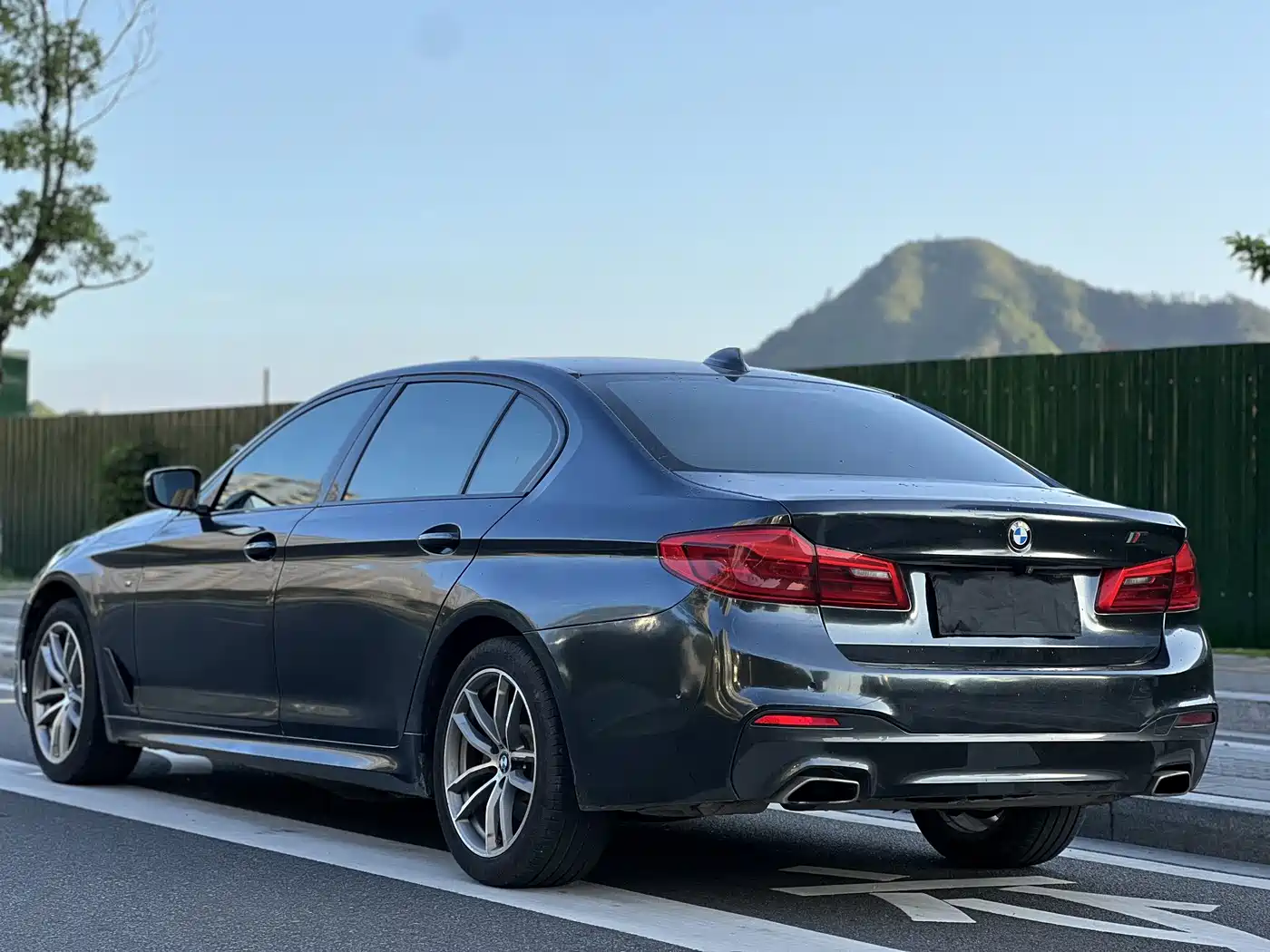 BMW 5 Series 2018 525Li M Sport Package фото 15