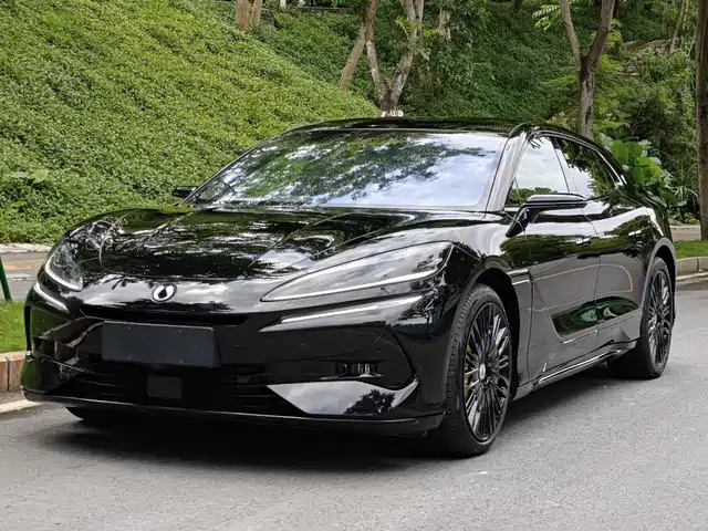 Denza Denza Z9GT 2024 1100 AWD Ultra Edition