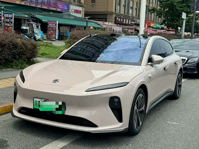 NIO NIO ET5T 2023 Model 75kWh Touring