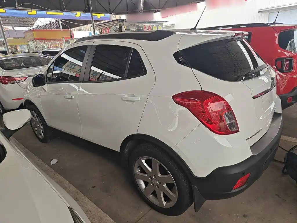 Фото 8 - Buick Encore