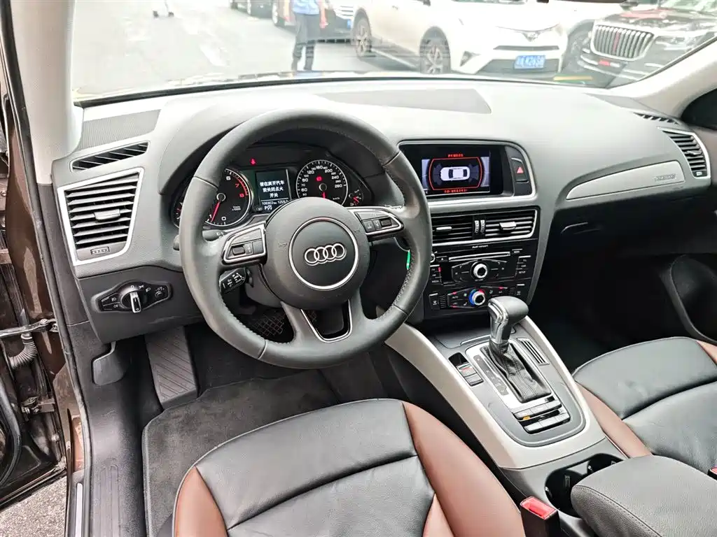 Audi Q5 2018 Collector's Edition 40 TFSI Progressive фото 12