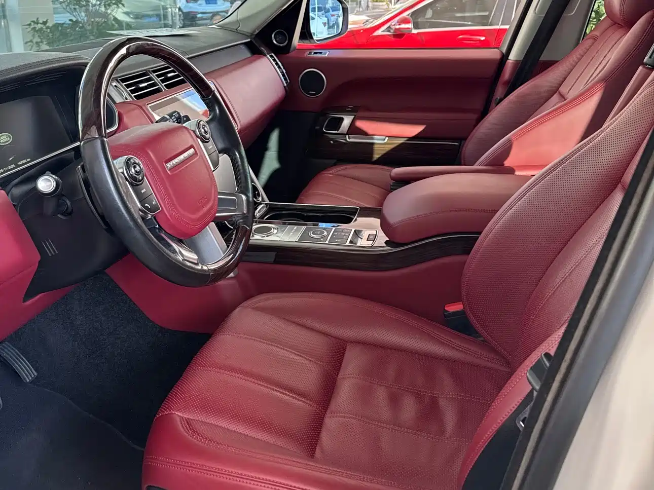 Land Rover Range Rover 2015 3.0 TDV6 Vogue фото 13