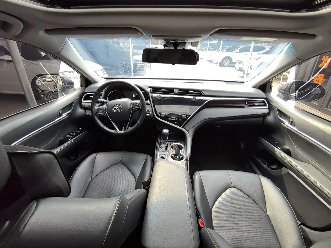 Toyota Camry 2019 Facelift 2.0G Luxury Edition фото 9