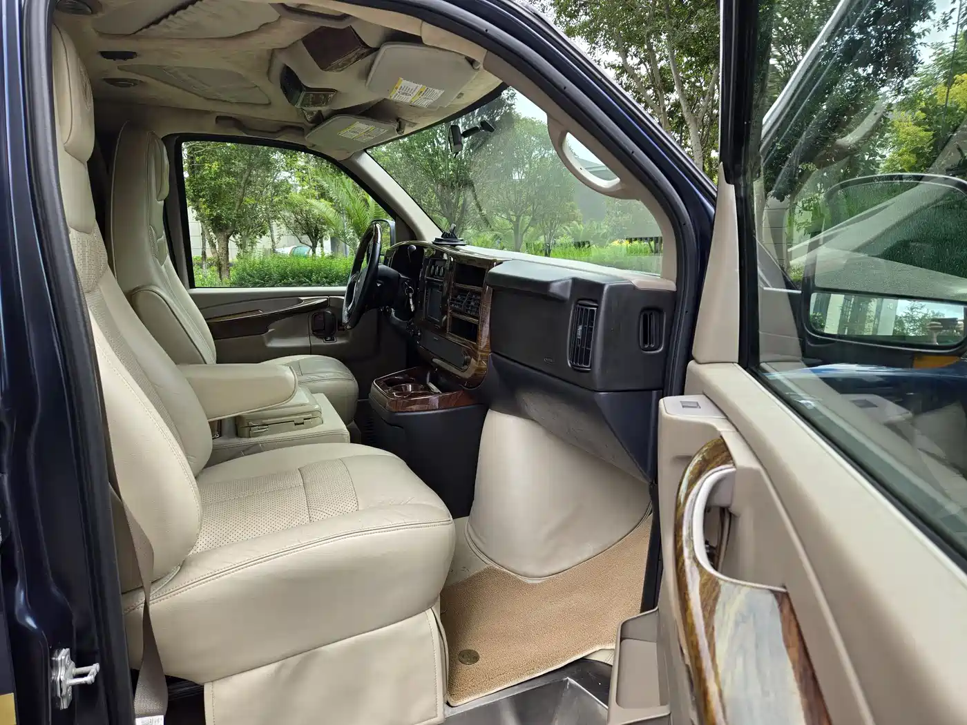 GMC Savana 2013 2014 5.3L Leader Edition