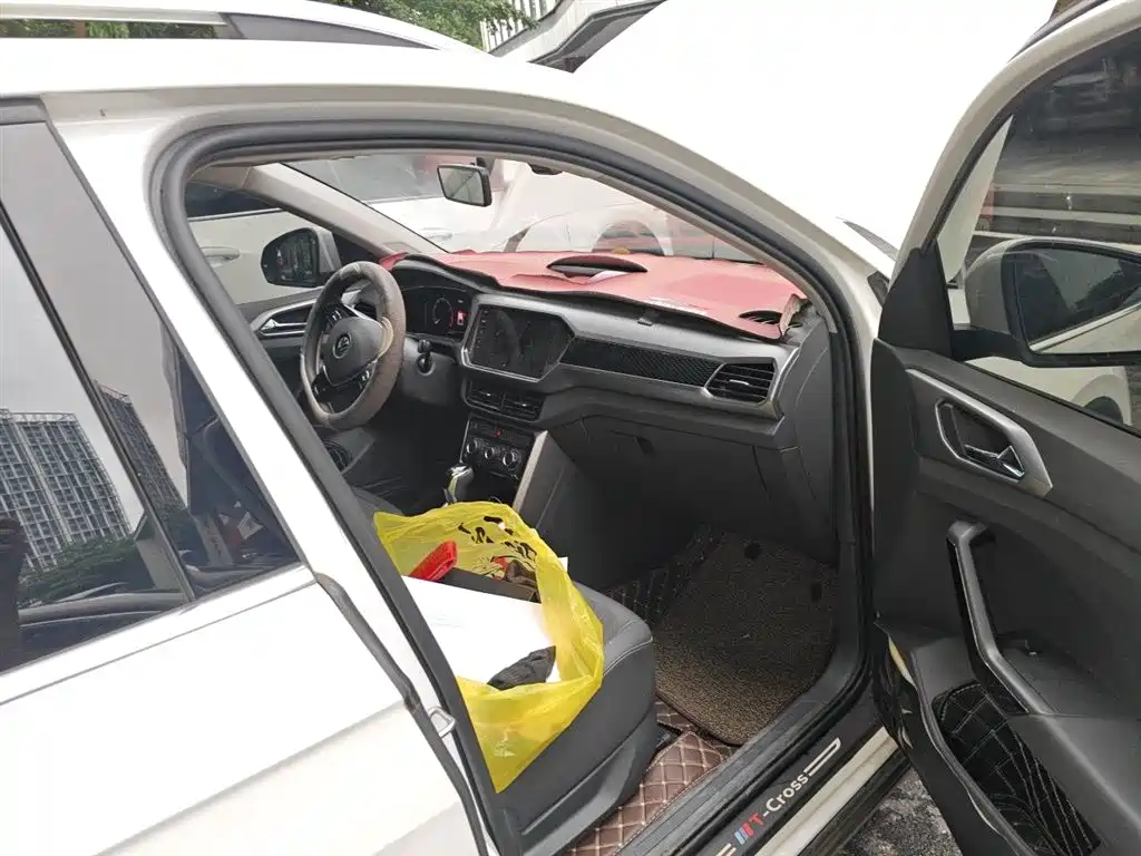 Volkswagen T-Cross 2022 280TSI DSG Comfort Edition фото 22