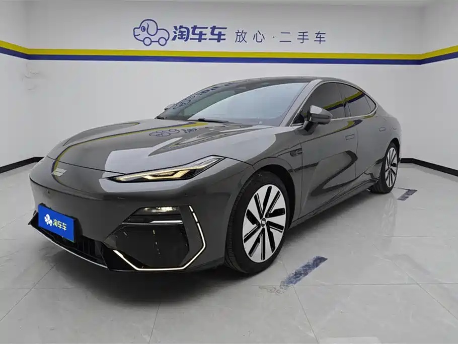 Geely Galaxy E8 2024 665km RWD Starship Voyager Edition